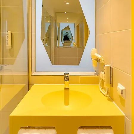 Prize By Radisson, מונסטר